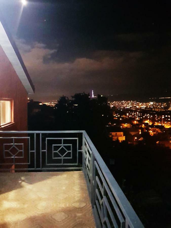 Red Hotel Tbilisi Exterior photo